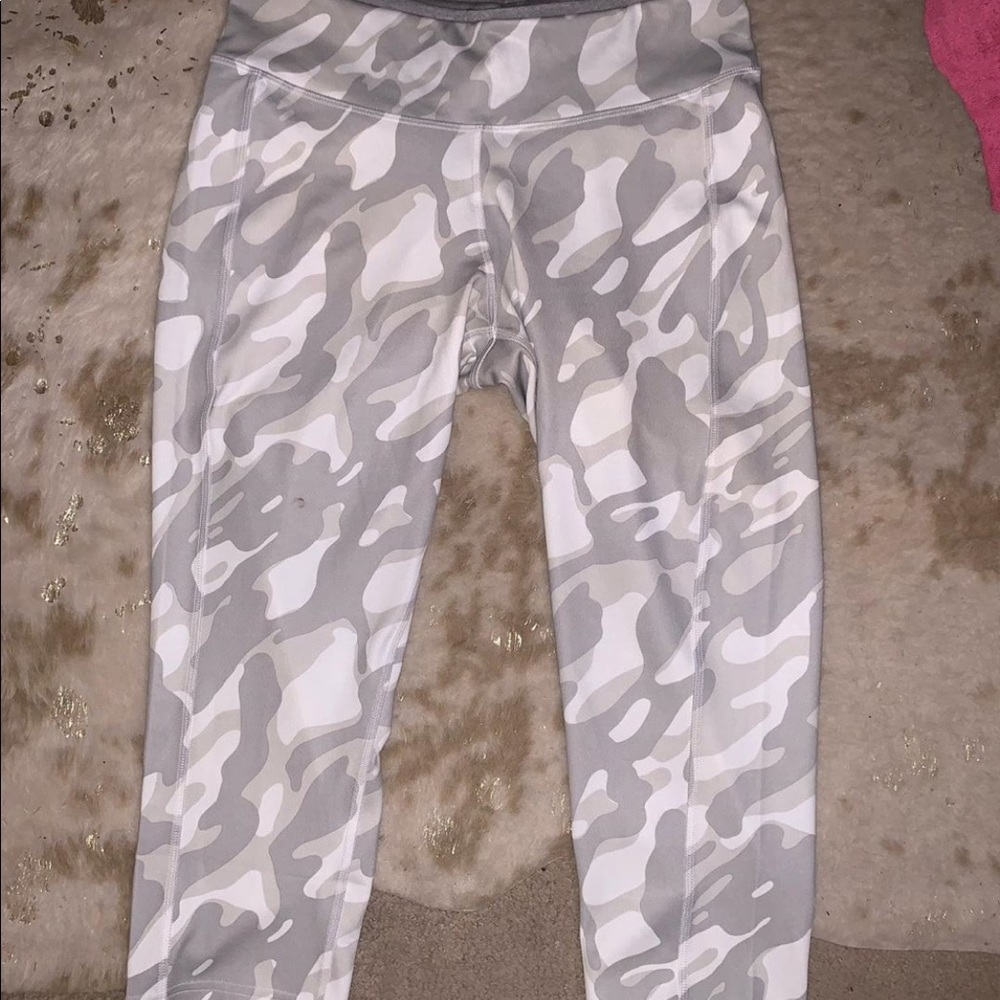 Camo leggings
